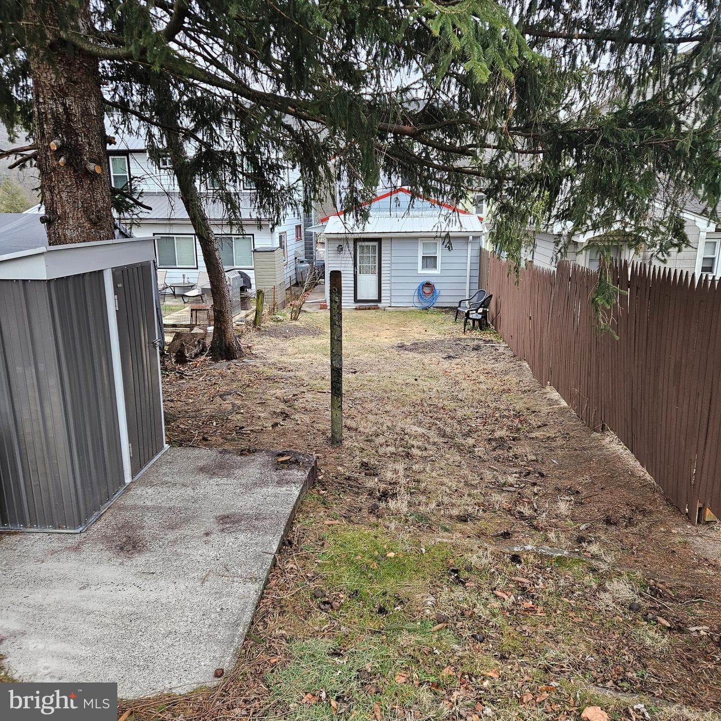 426 Center Street photo 19