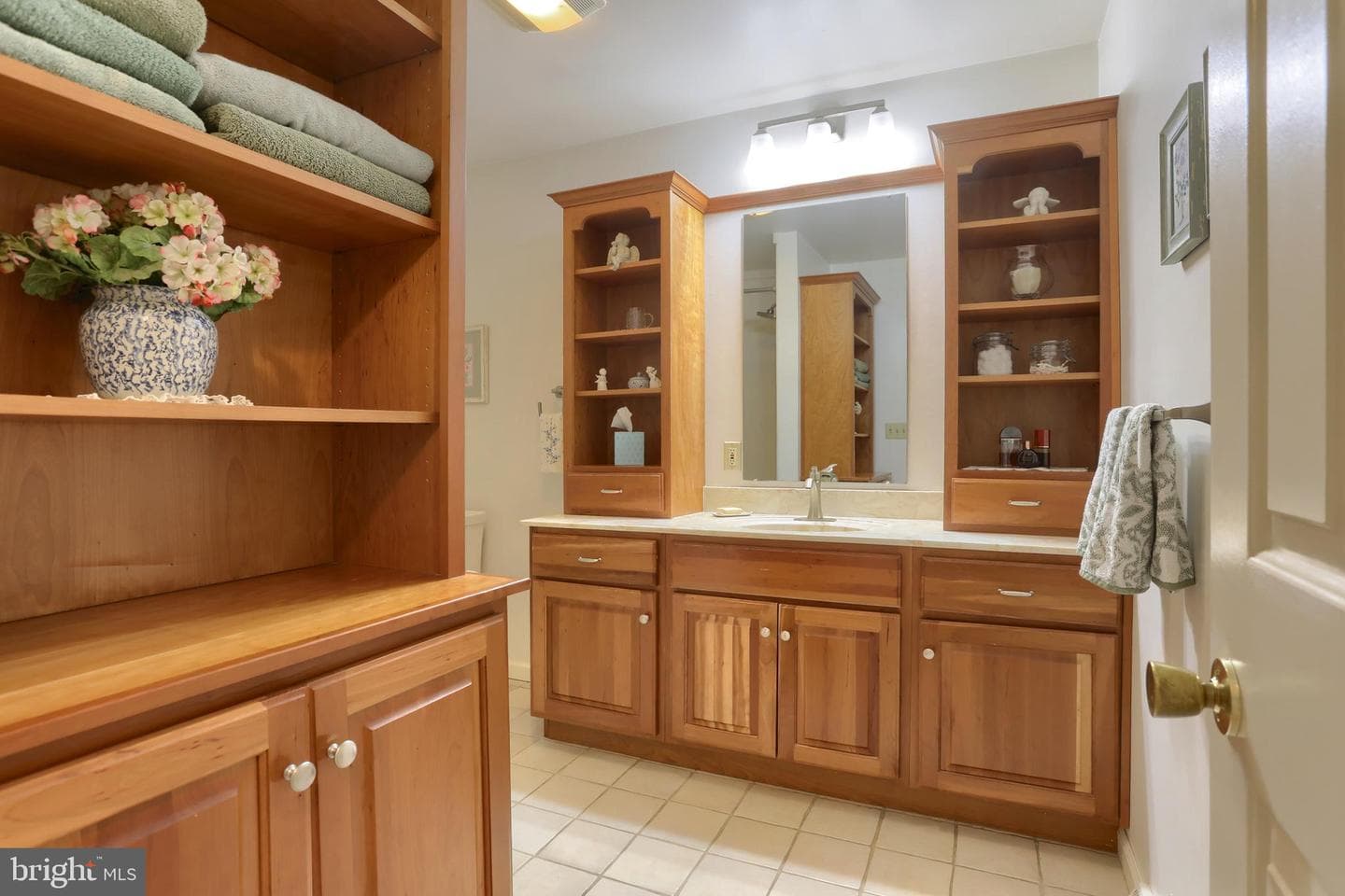905 Ebenezer Road photo 23