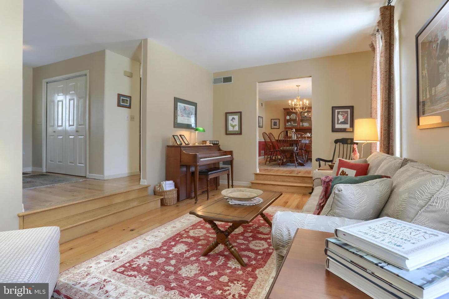 905 Ebenezer Road photo 4