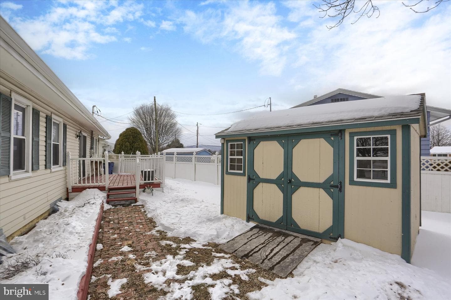 27 Nissley Drive photo 36