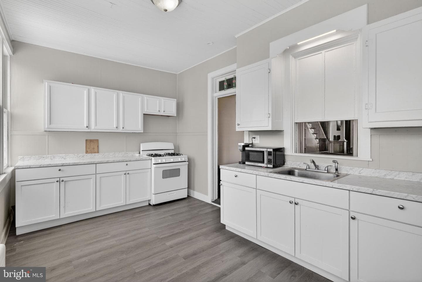 734 S 2nd Street photo 14