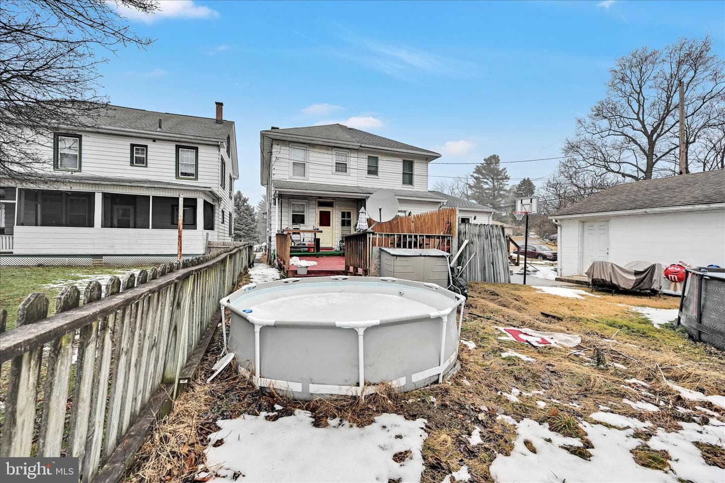 544 Spruce Street photo 33