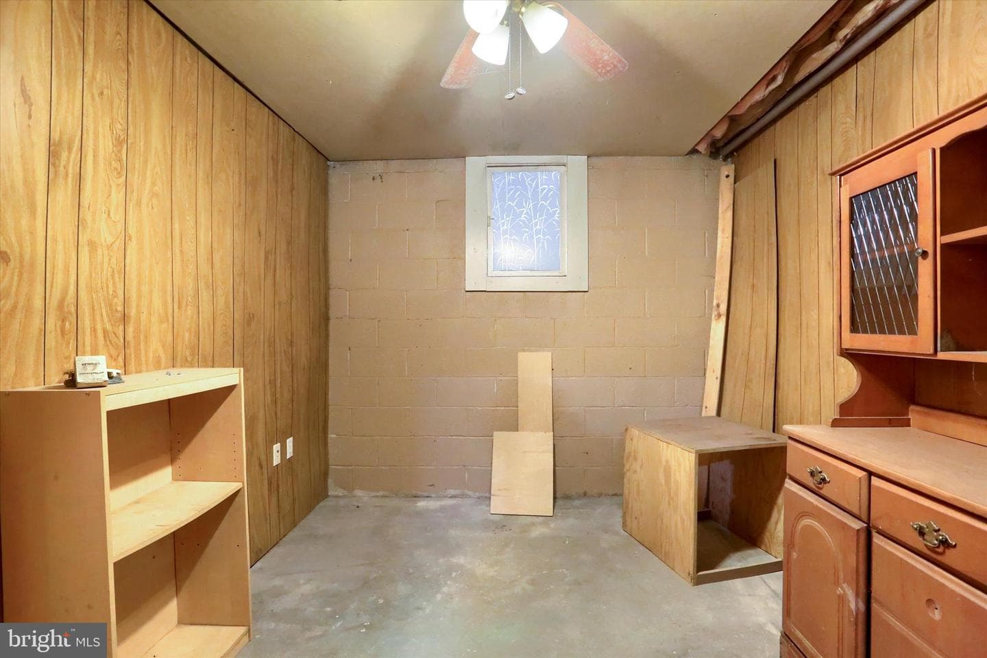 415 N Progress Avenue photo 26