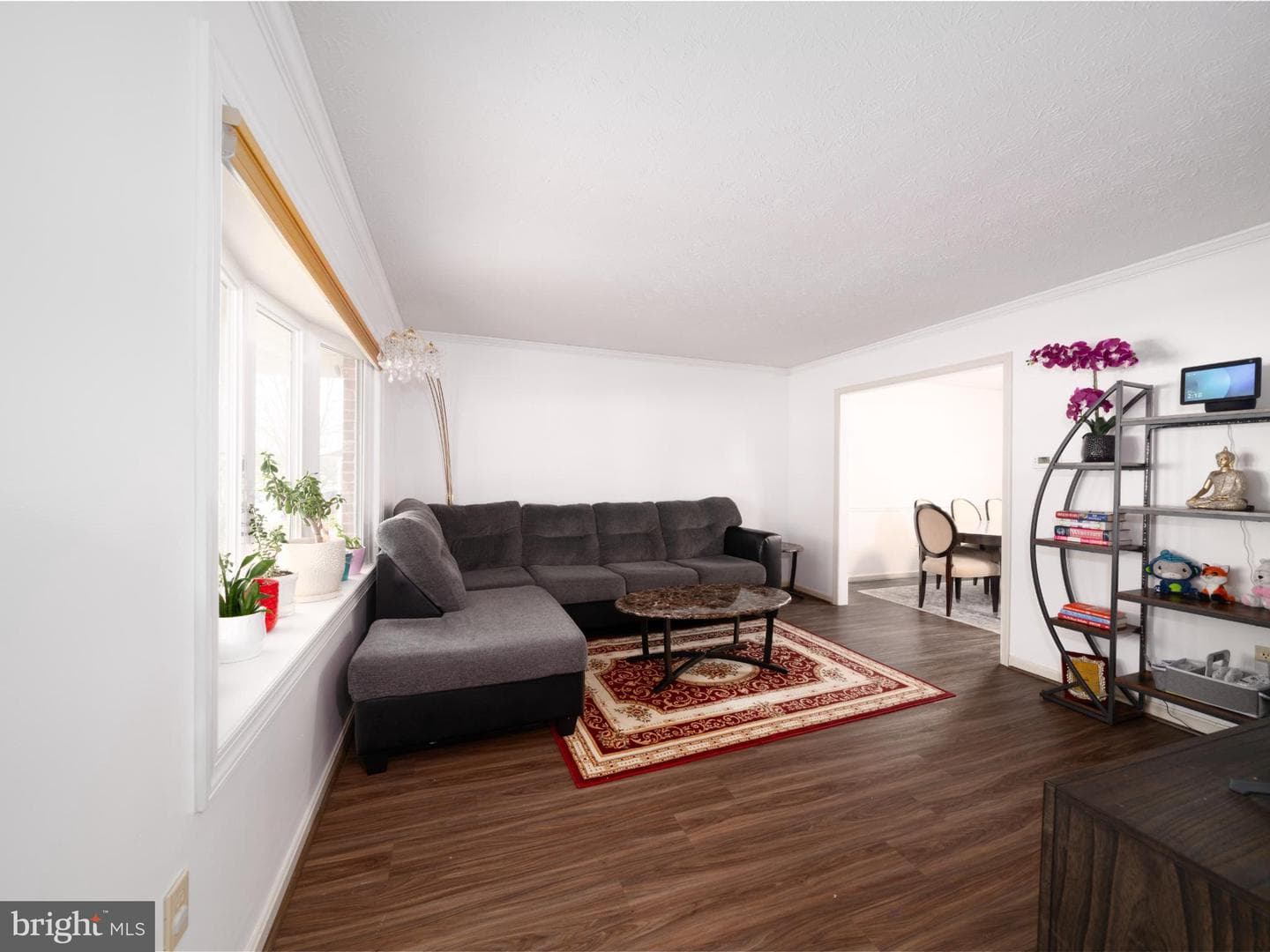 5724 Kenwood Avenue photo 6
