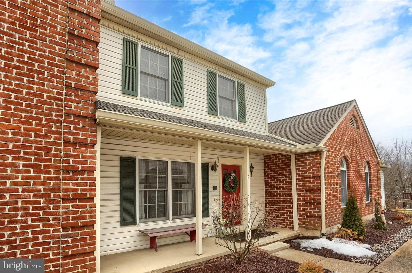 2057 E Raleigh Road photo 1