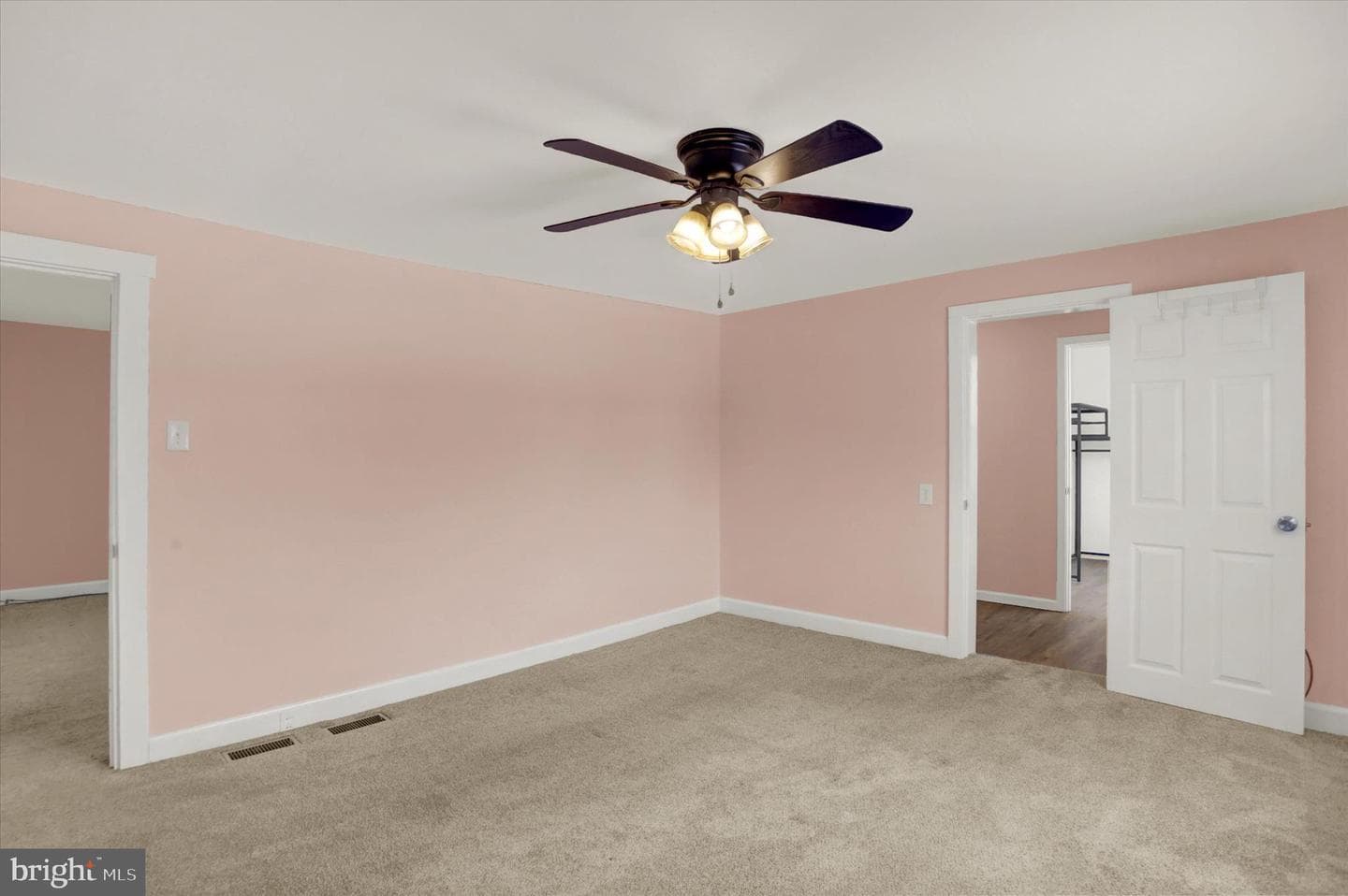 126 Locust Street photo 11