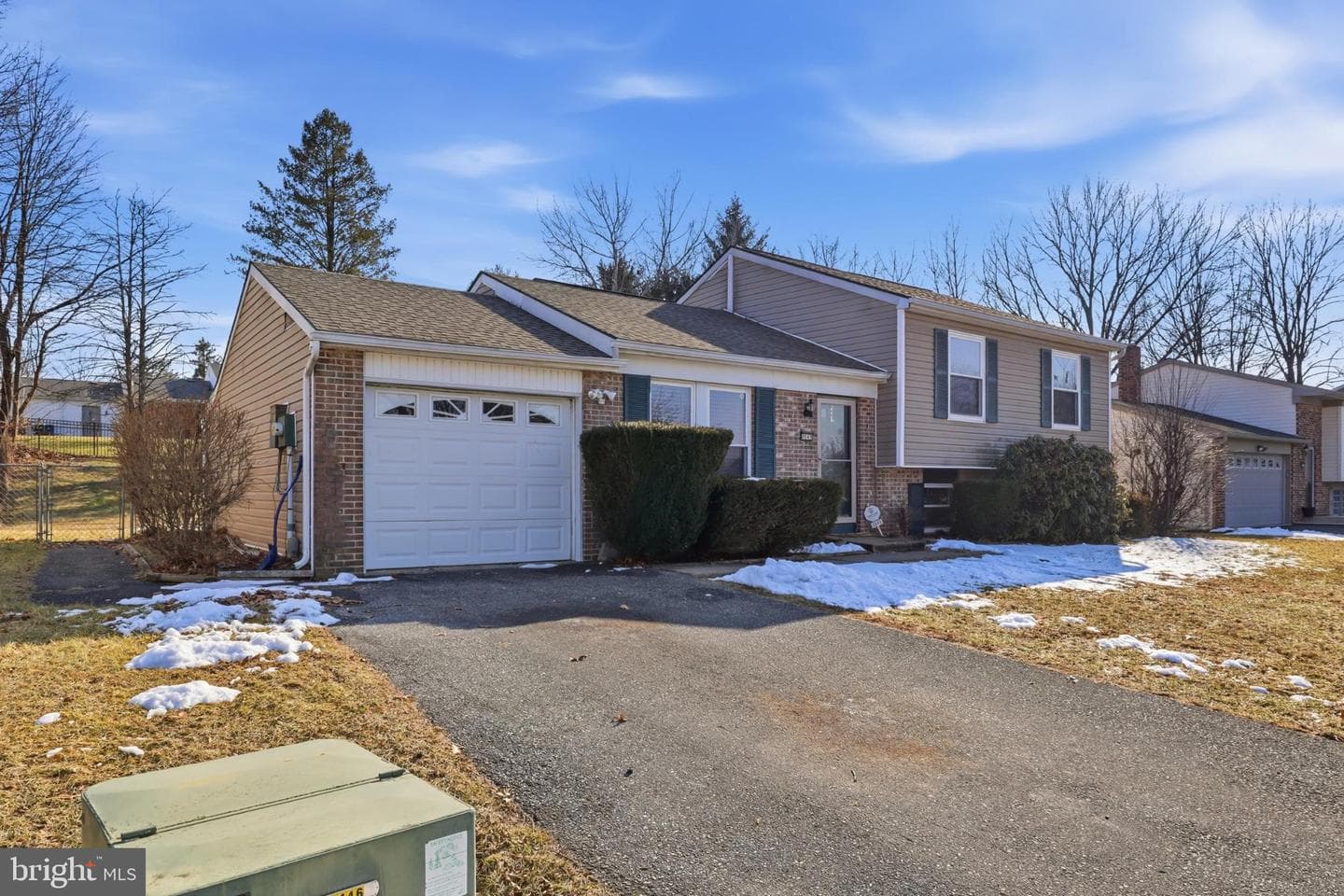 4849 Springtop Drive photo 3