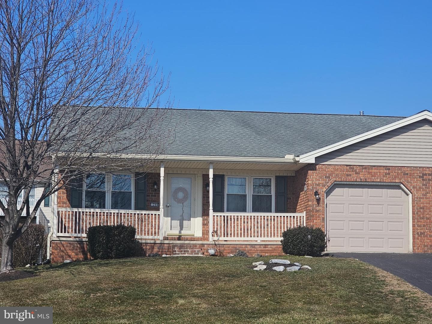1290 Woodridge Drive photo 1