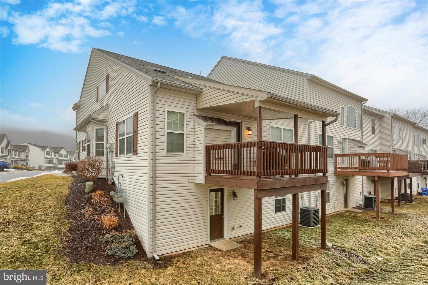 2301 Mandarin Court photo 7