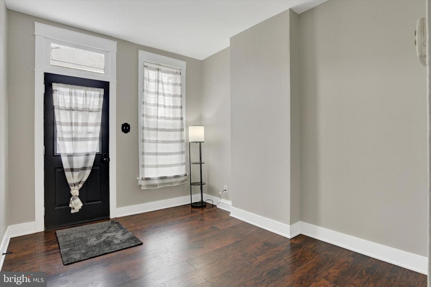 1425 William Street photo 10