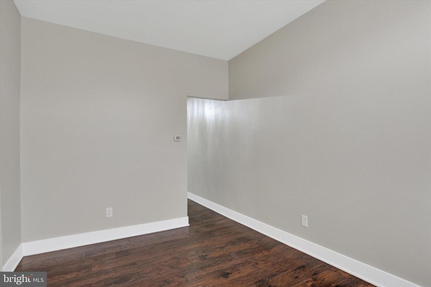 1425 William Street photo 26