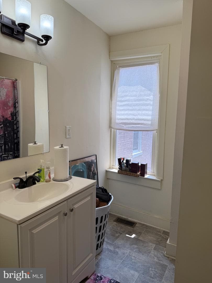 1443 Berryhill Street photo 13