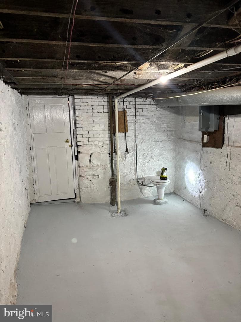 433 Peffer Street photo 20