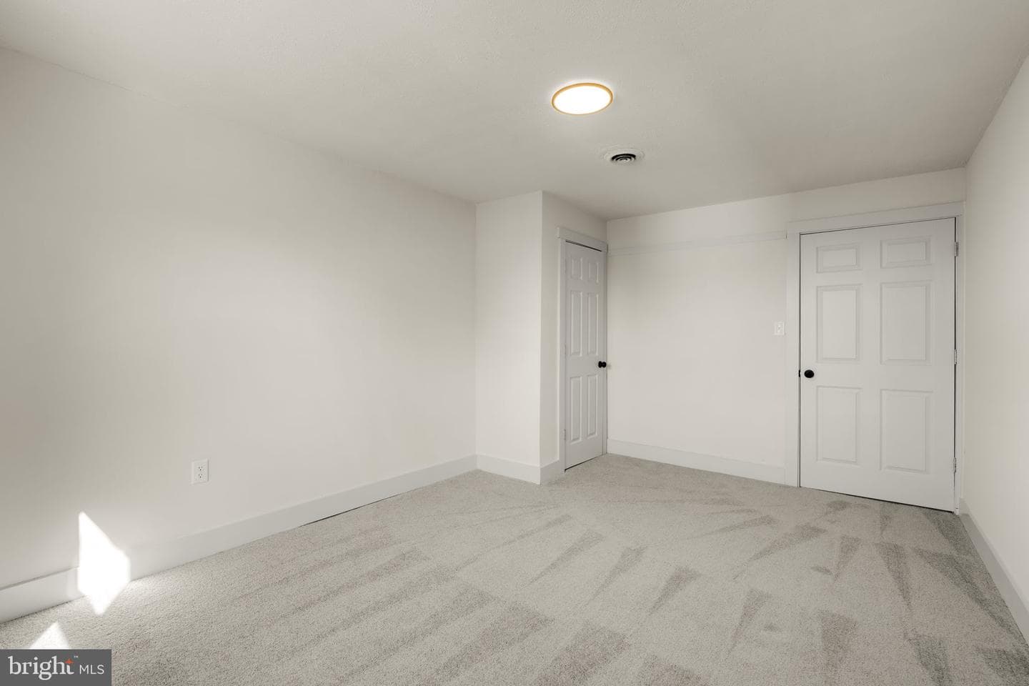 204 N Hoernerstown Road photo 16