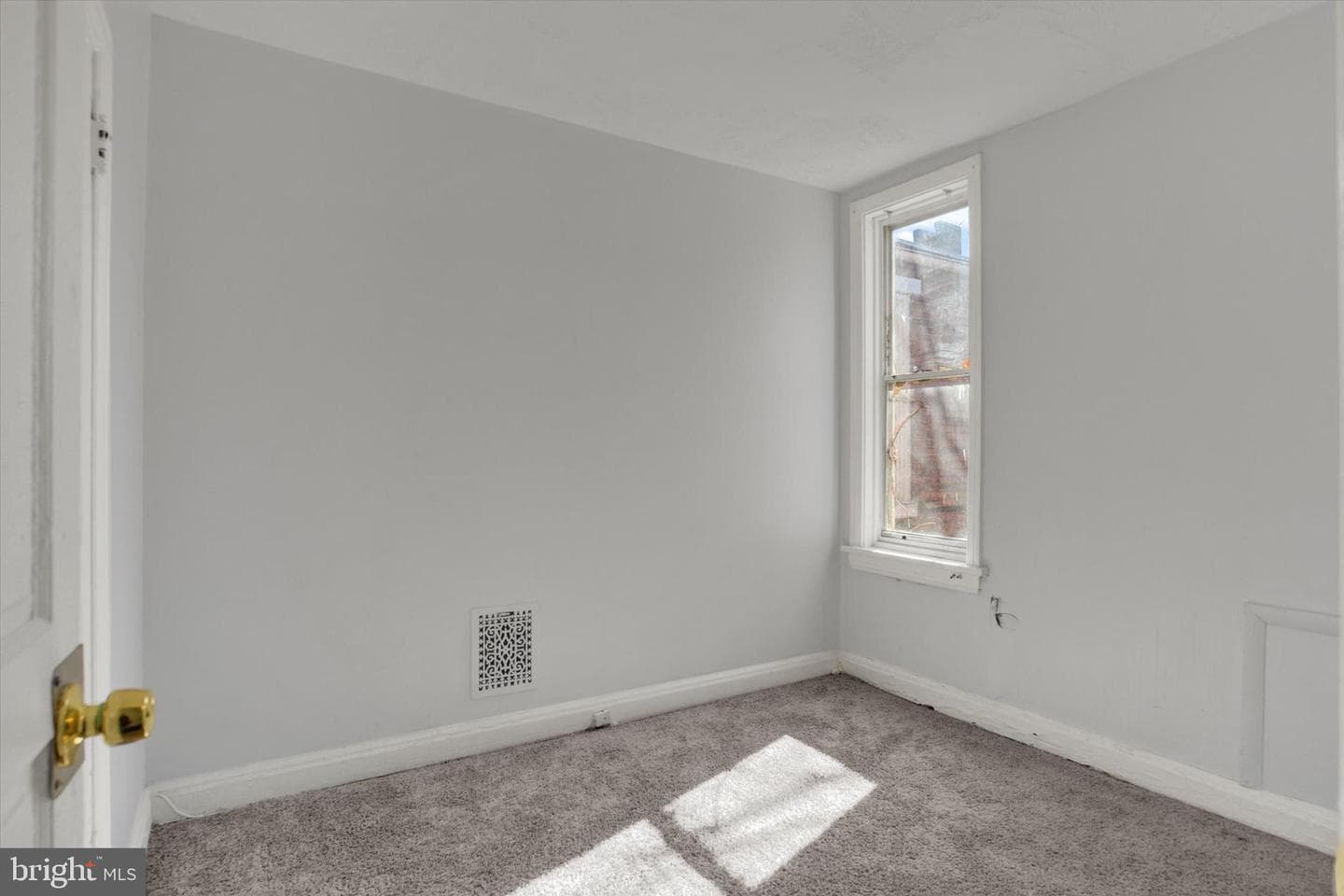645 Camp Street photo 12