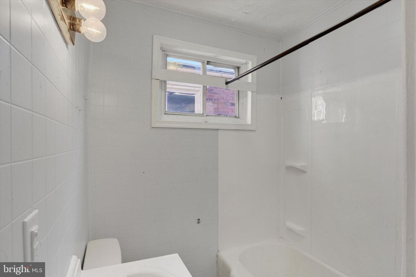 645 Camp Street photo 16