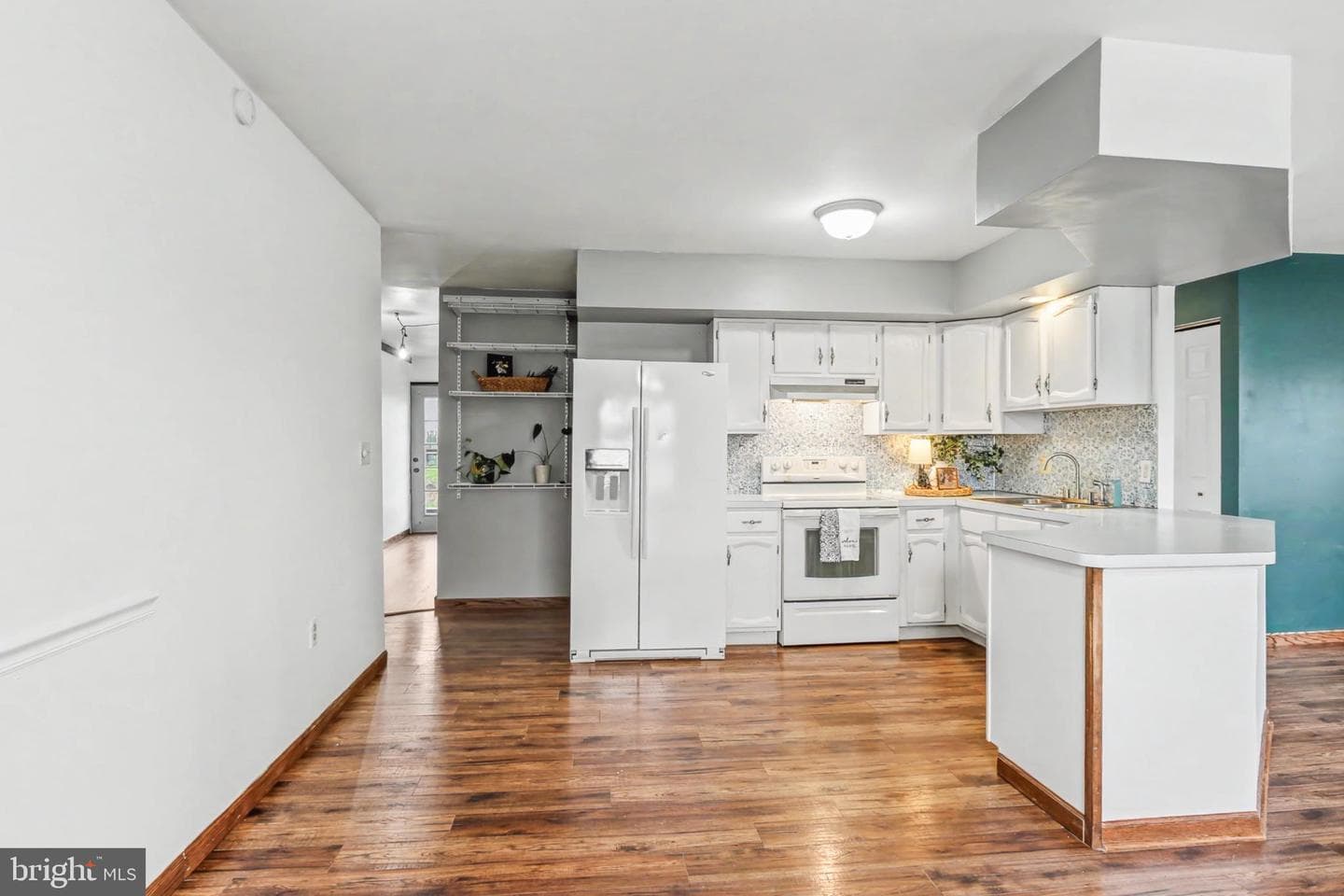 1801 Mountain View Road photo 7