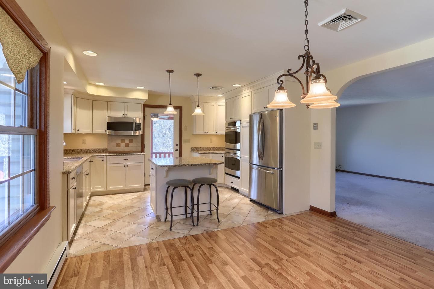 224 Tannenbaum Way photo 10