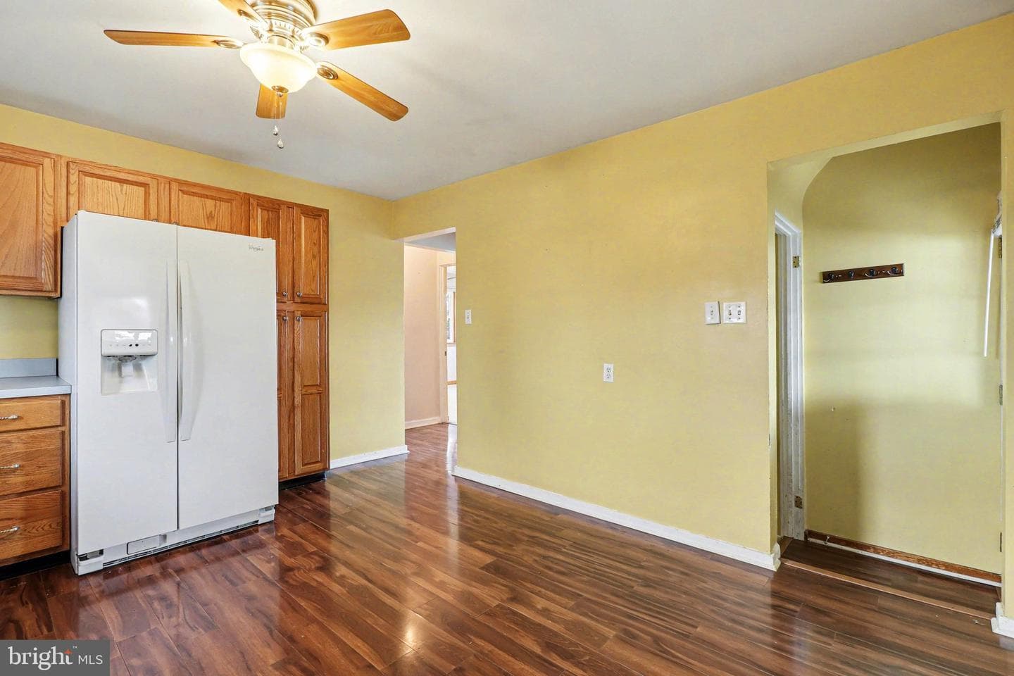 4926 Colorado Avenue photo 10