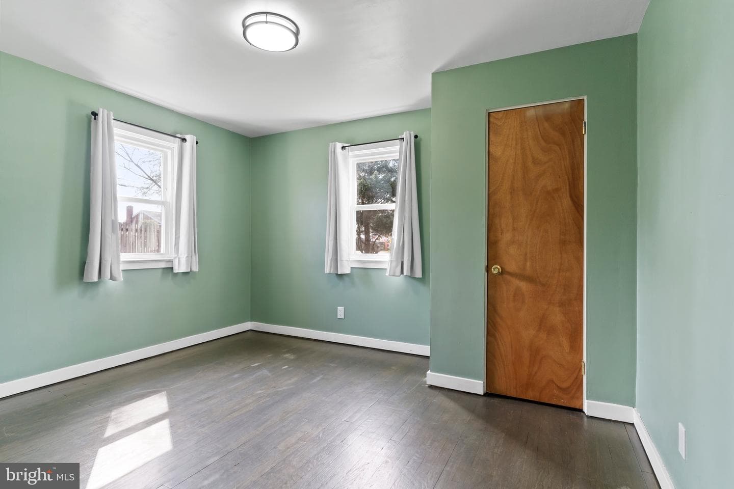 5002 Colorado Avenue photo 12