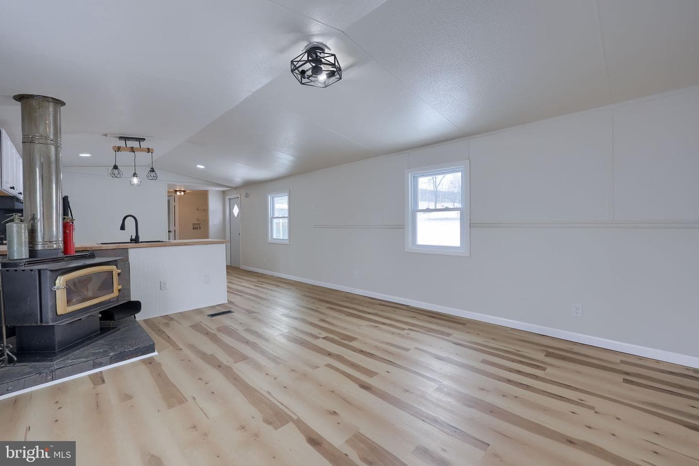 109 Eby Lane photo 4