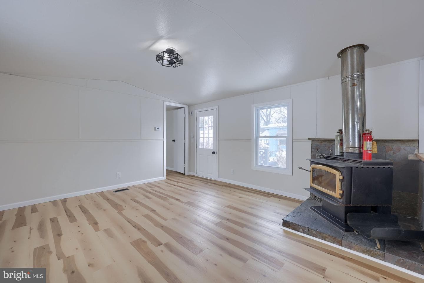 109 Eby Lane photo 6