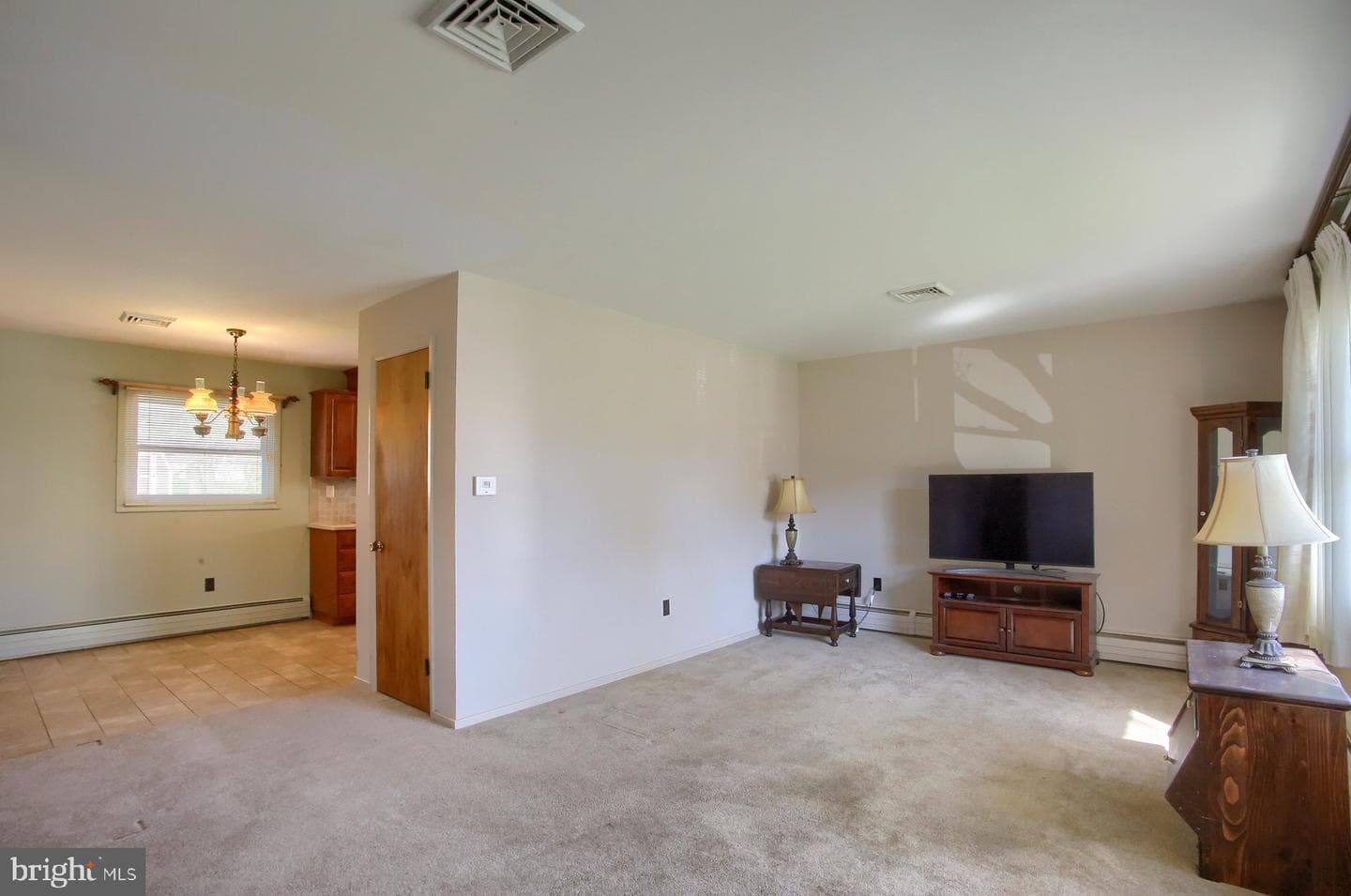 704 Charles Road photo 5