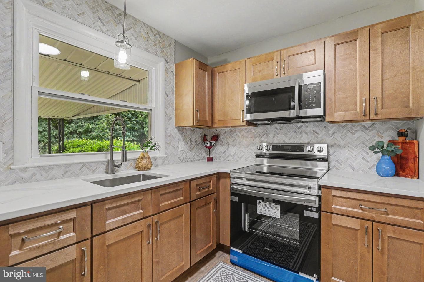 13 Messick Drive photo 9