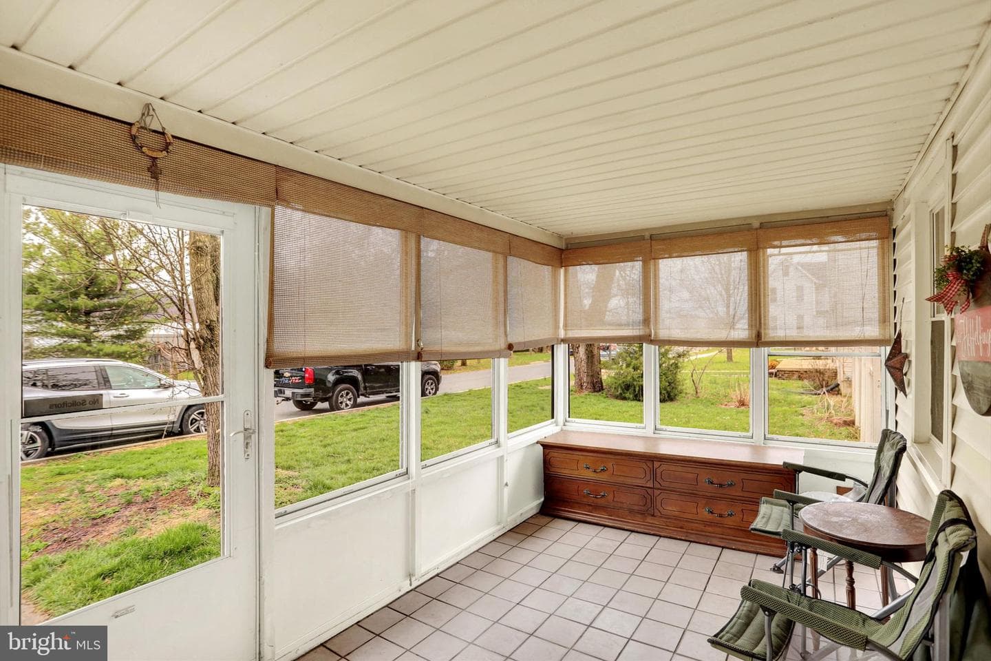 468 Elizabeth Street photo 31