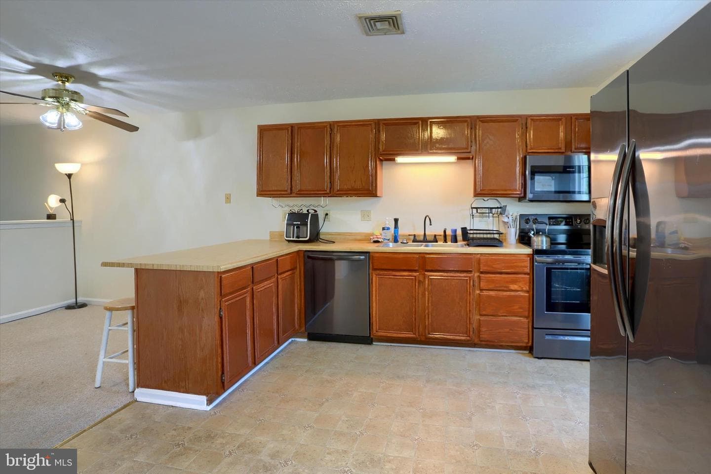 310 Lincoln Avenue photo 8