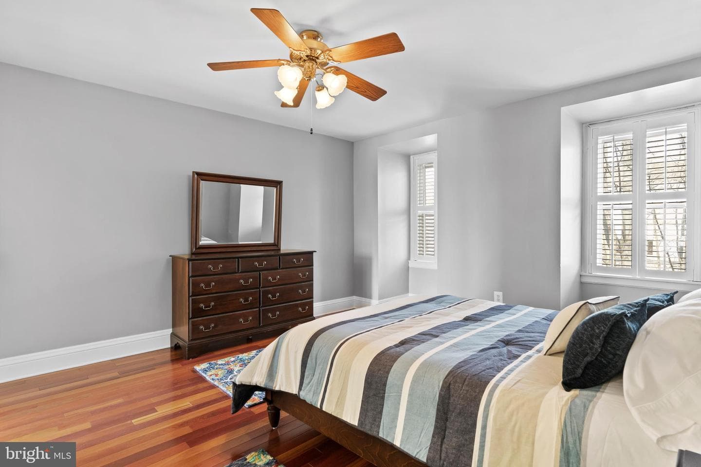 906 Green Street photo 24
