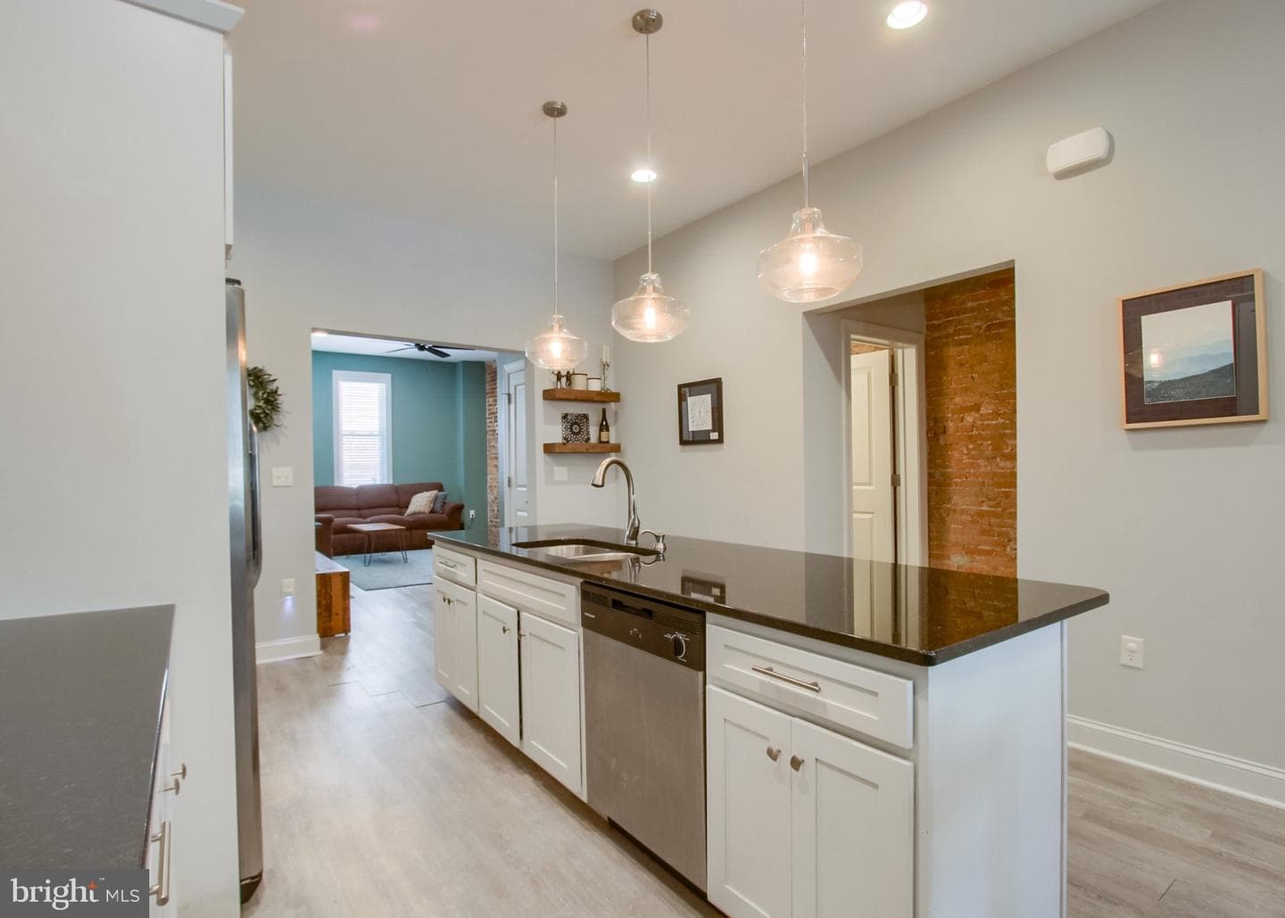 1730 Green Street photo 13