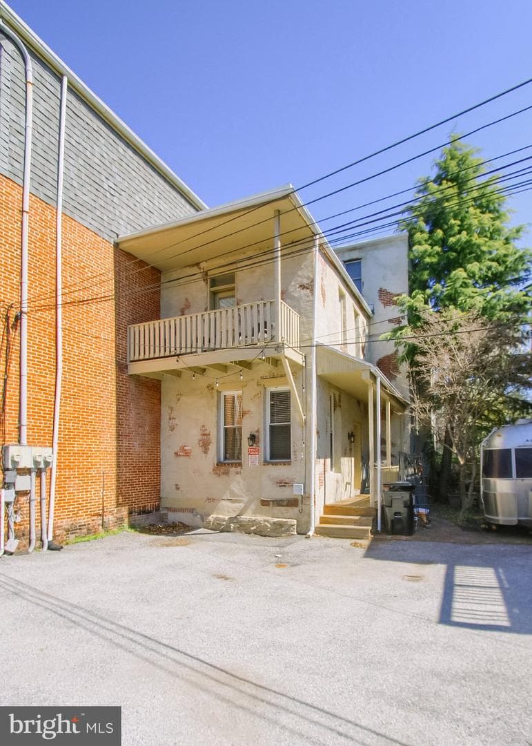 1730 Green Street photo 6