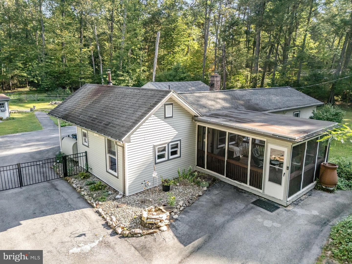 1649 Mountain Road photo 29