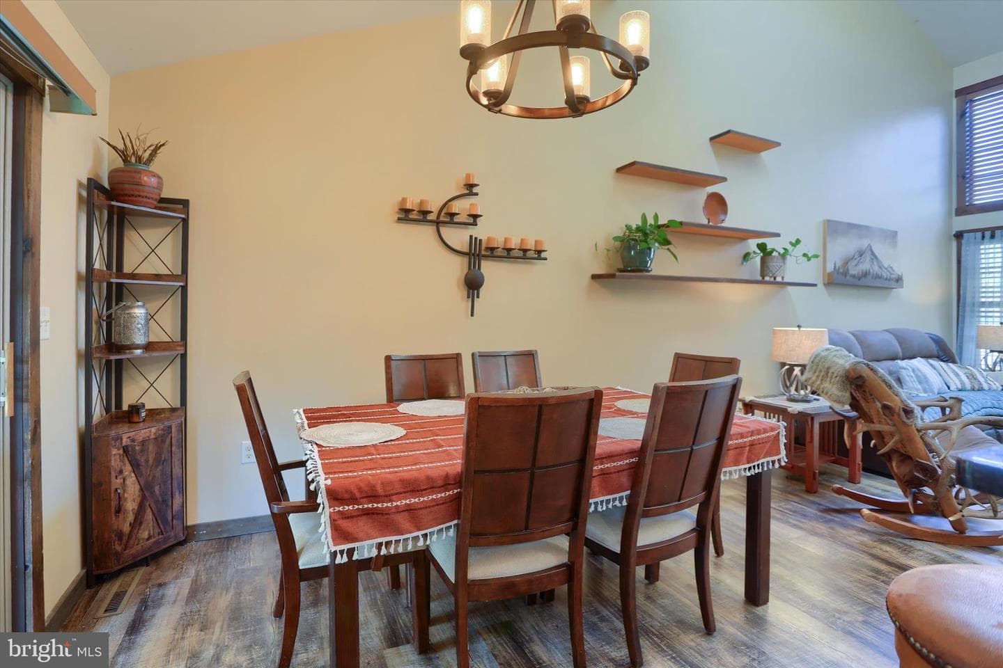 12 Edgewater Drive photo 10