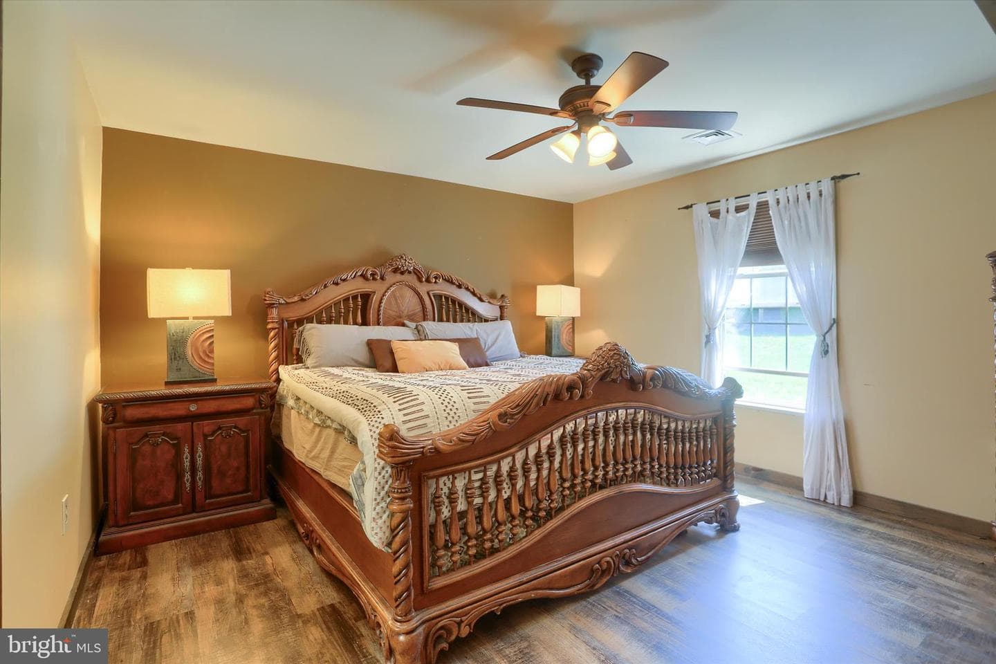 12 Edgewater Drive photo 19
