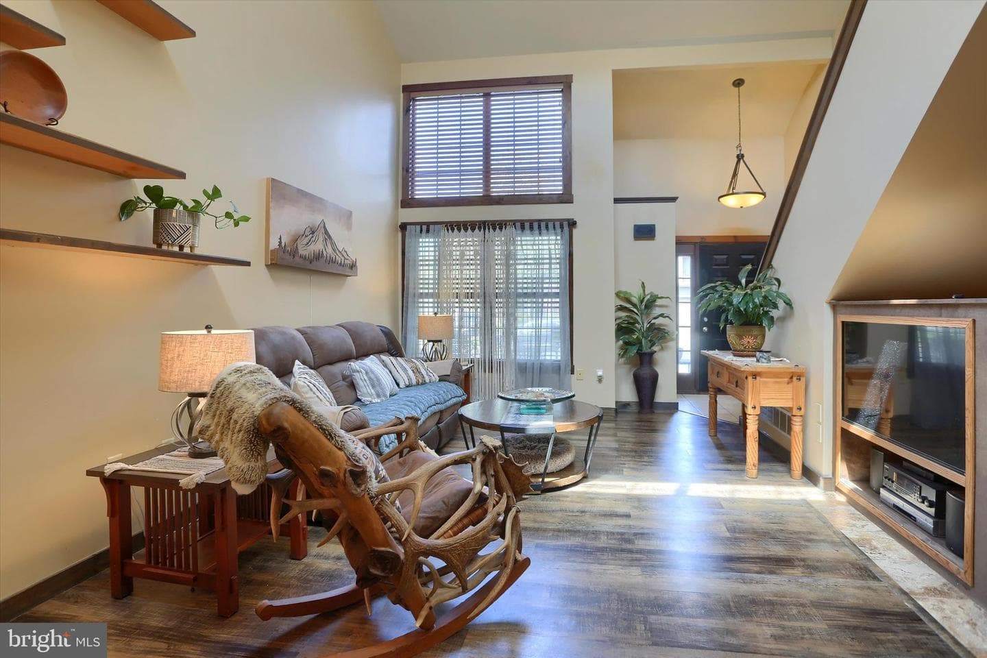 12 Edgewater Drive photo 8