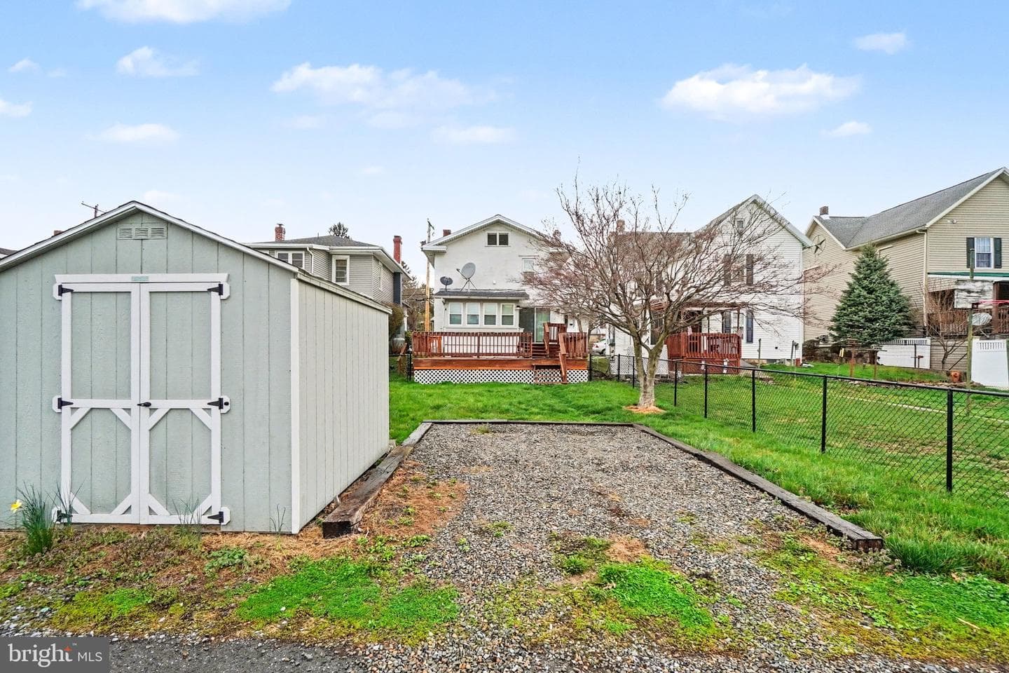 738 Union Street photo 24