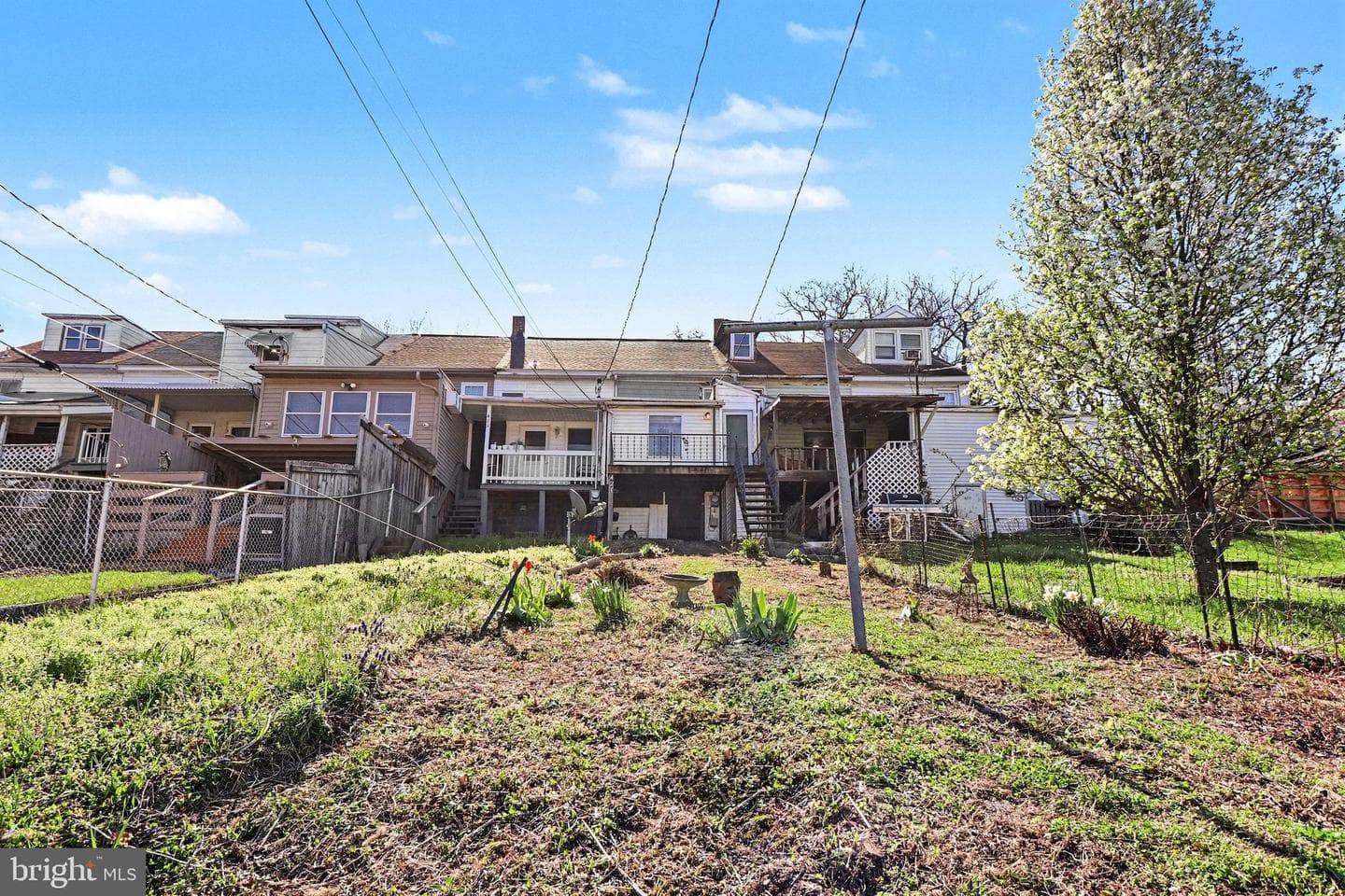 421 Catherine Street photo 16