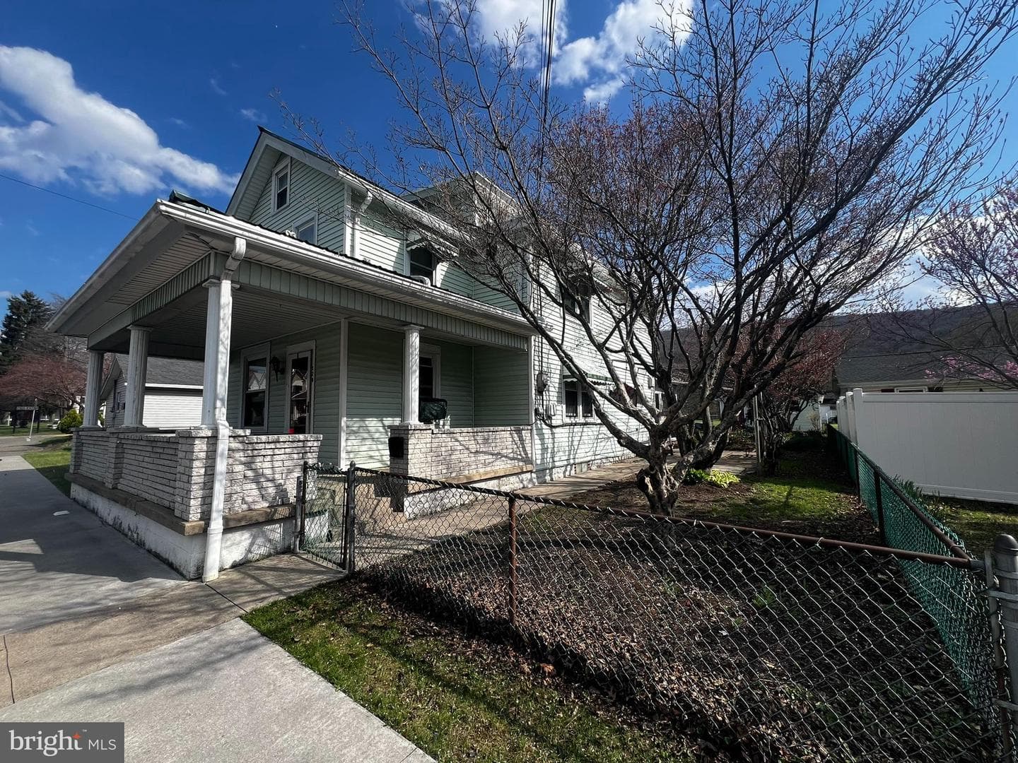 128 Main Street photo 5