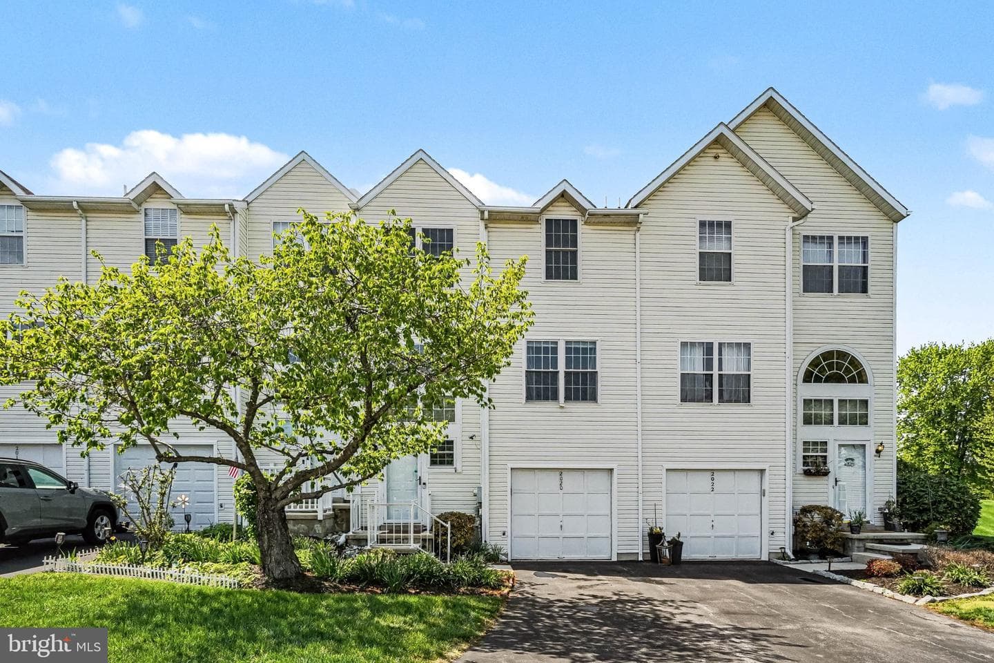 2020 Daybreak Circle photo 1