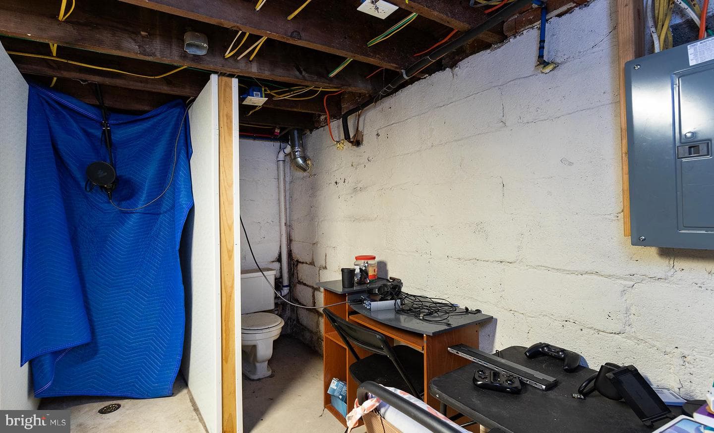 2441 Penn Street photo 24