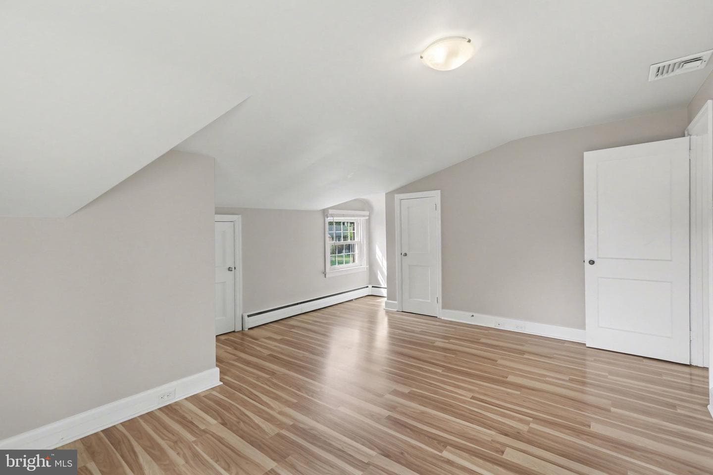 43 W Governor Road photo 12