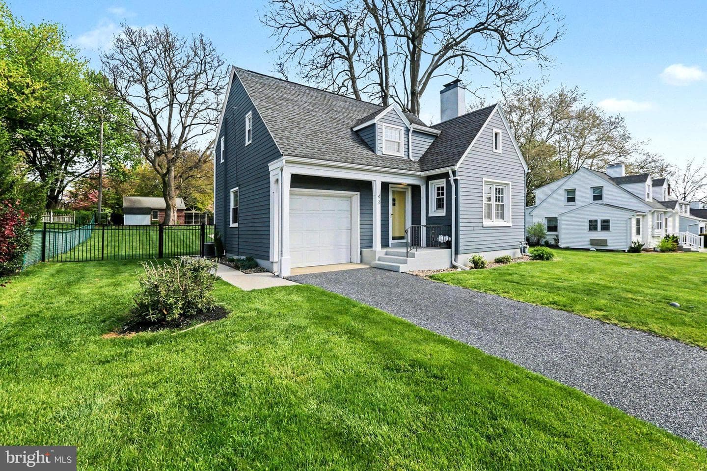 43 W Governor Road photo 2