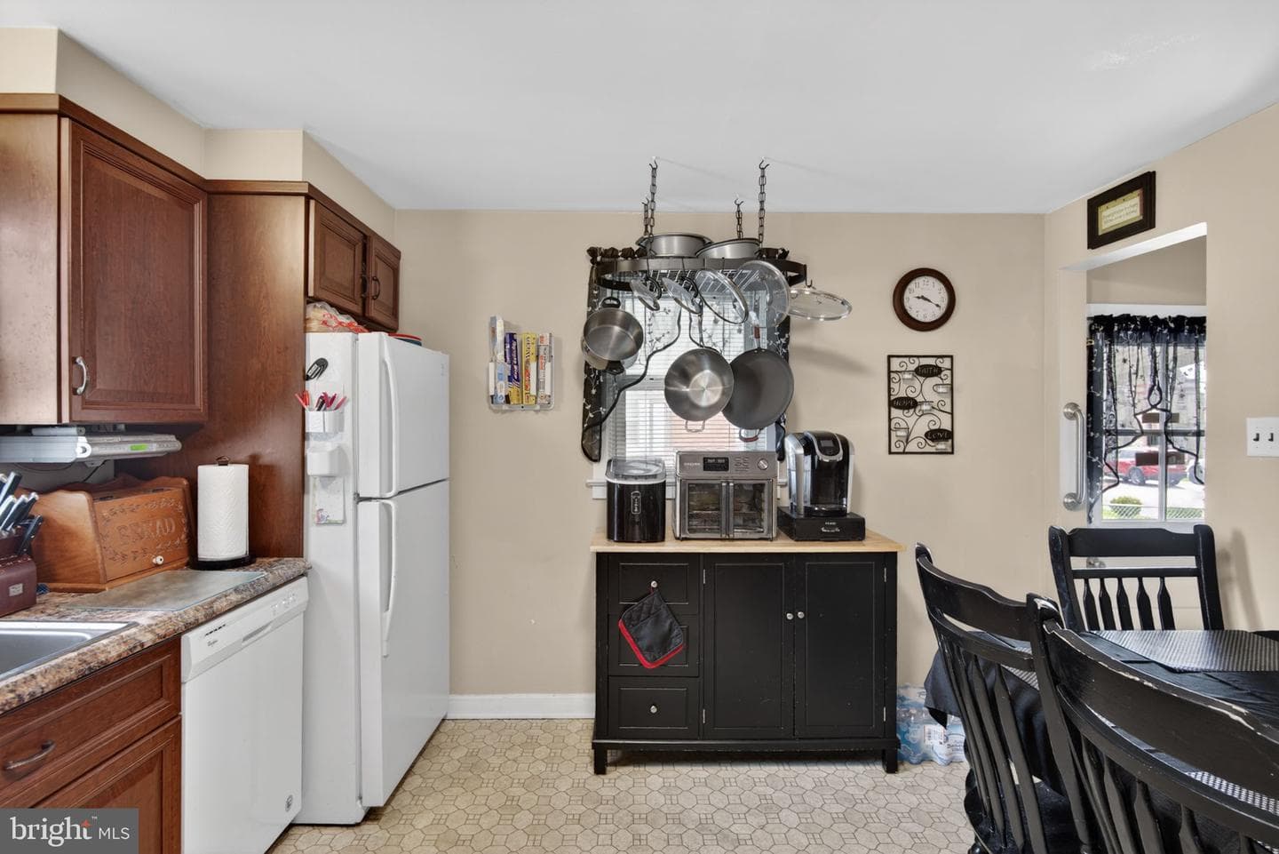 4922 Locust Lane photo 8