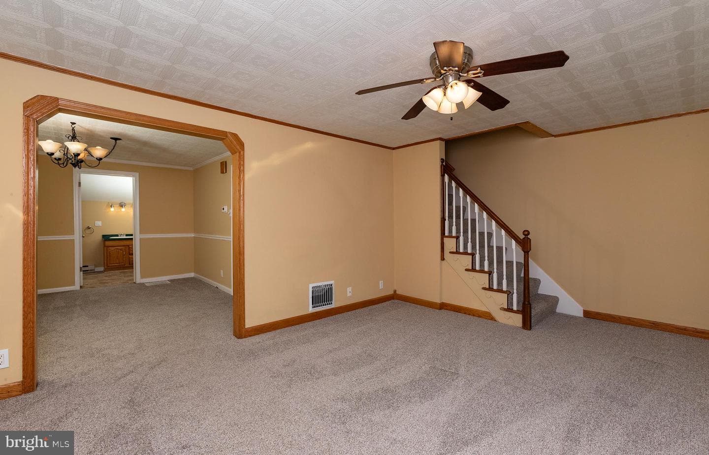 355 E High Street photo 14