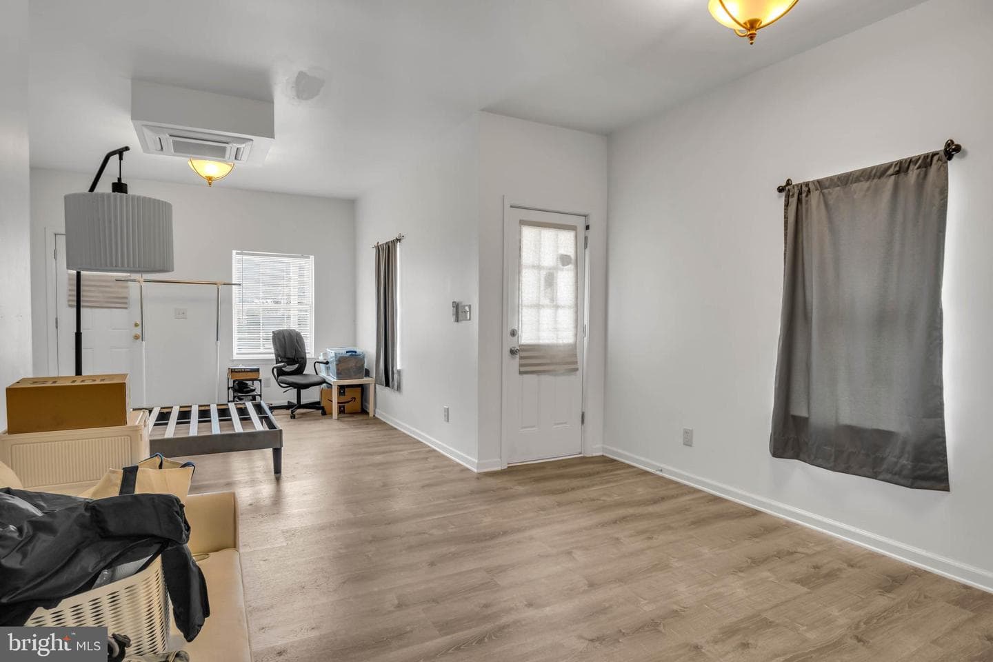 125 E Emaus Street photo 15