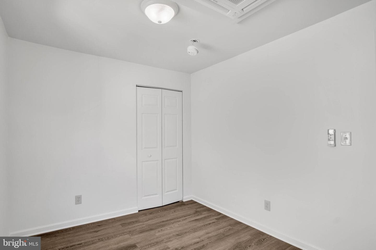 125 E Emaus Street photo 6