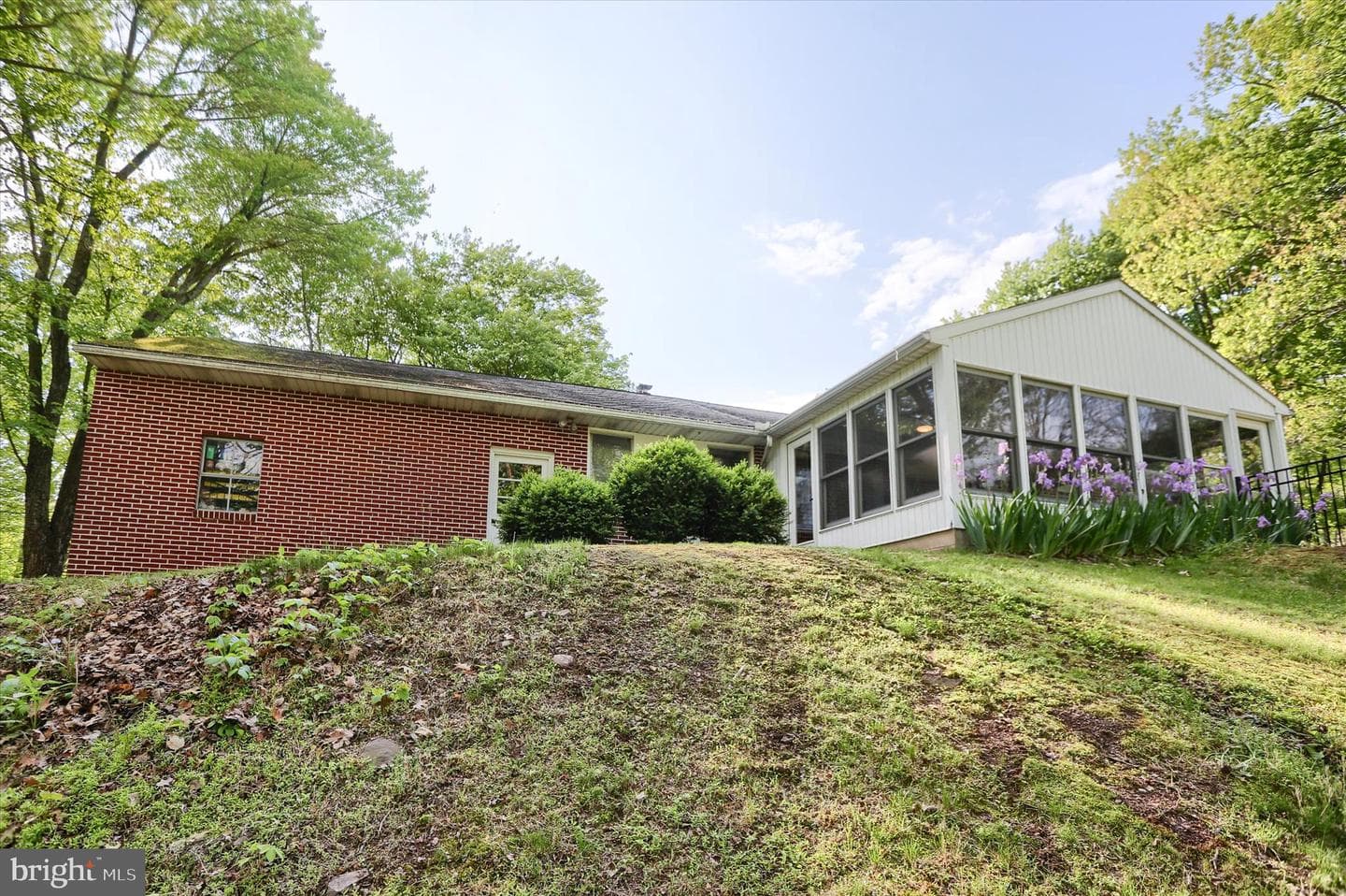 1401 La Carr Lane photo 34