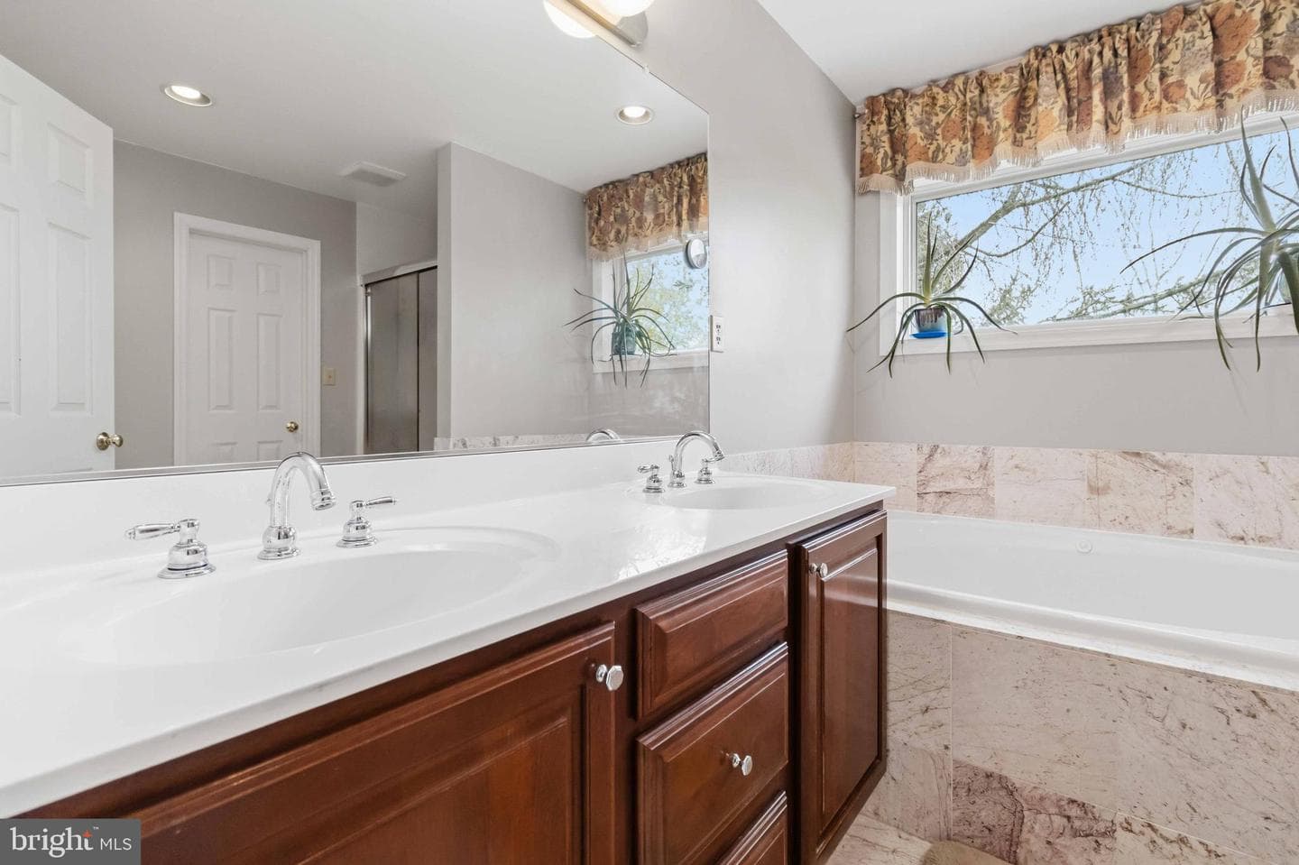 1221 Jill Drive photo 33